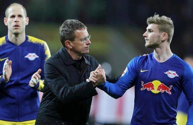 萨索洛2-2比萨，恩佐拉、马蒂奇破门，索尔茨维特读秒绝平（萨索洛2-2战平比萨：恩佐拉、马蒂奇进球，索尔茨维特补时读秒扳平）