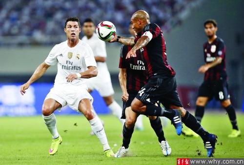 马丁内斯：C罗在葡萄牙不存在“特殊待遇”，每名球员都应被认真对待（马丁内斯：C罗在葡萄牙无“特权”，全队球员一视同仁）